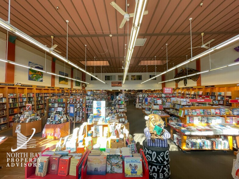 More Photos Of 138 N Main St, Sebastopol Storefront For Sale