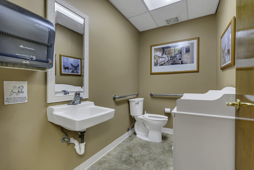 More Photos Of 2130 Highway 35, Sea Girt Medical For Sale
