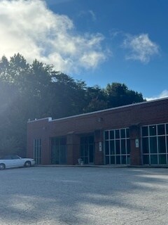 More Photos Of 1920 W Green Dr, High Point Warehouse For Lease
