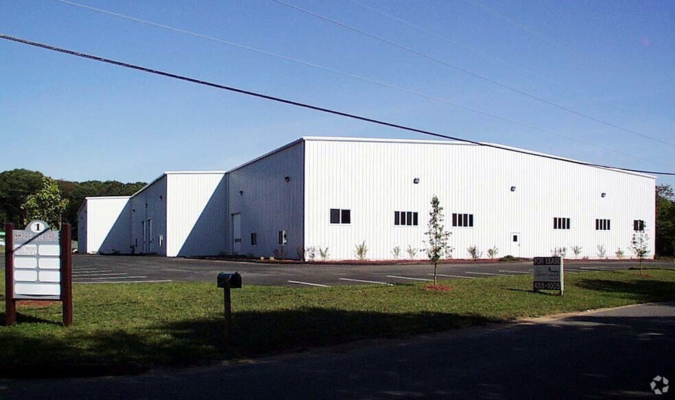 1 Shoreline Dr, Guilford, CT 06437 Industrial For Lease