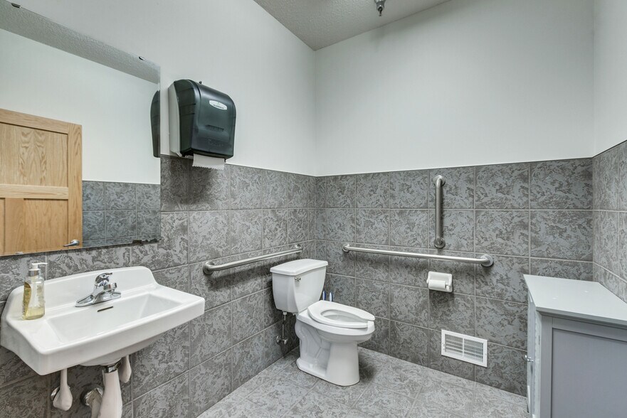 More Photos Of 2127 County Road D E, Maplewood Office For Sale