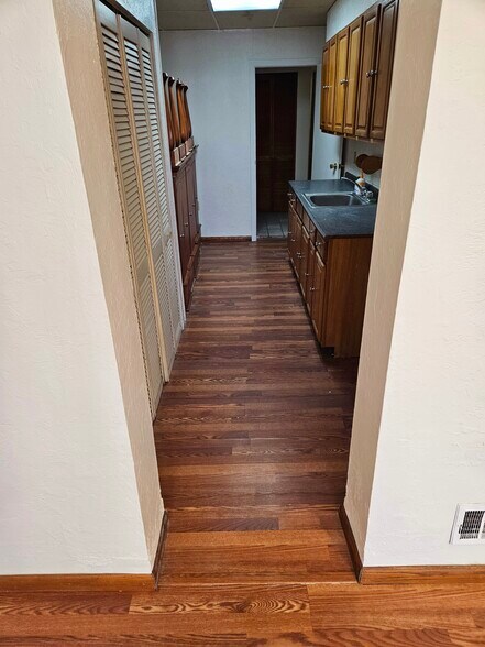 More Photos Of 1732 E Carson St, Pittsburgh Storefront Retail Residential For Lease