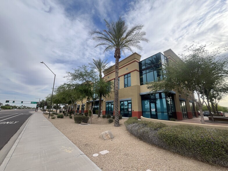 More Photos Of 2333 N Pebble Creek Pky, Goodyear Storefront For Sale