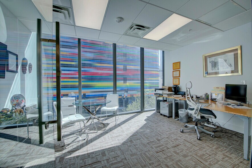 More Photos Of 25 SW 9th St, Miami Office Residential For Lease