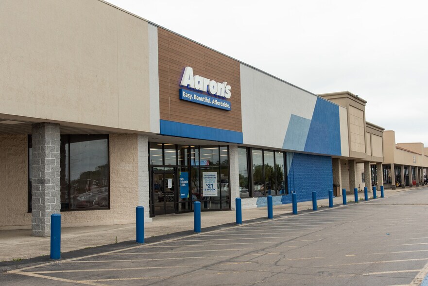 More Photos Of 1000 Beltline Rd, Decatur Unknown For Lease