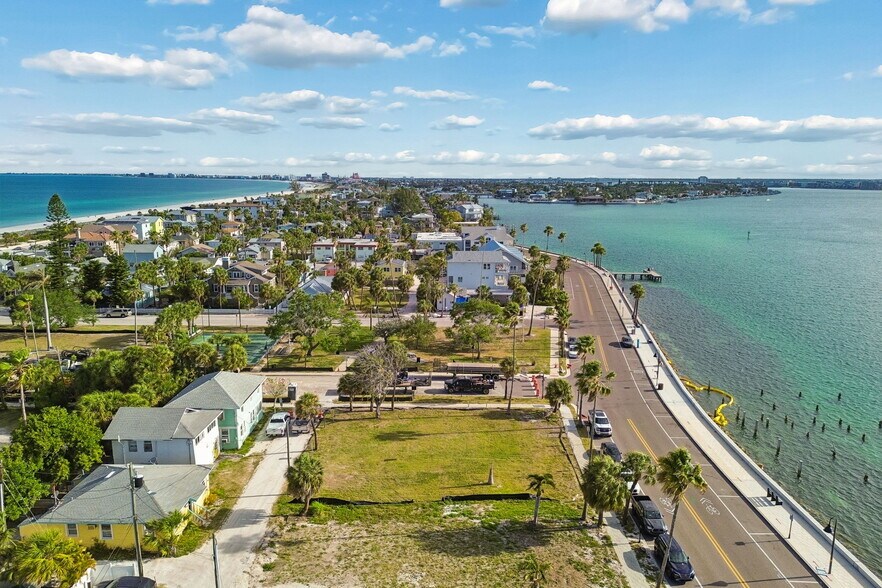 More Photos Of 808 Pass a Grille Way, St Pete Beach Land For Sale
