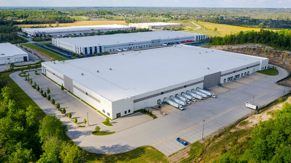 More Photos Of 421 Park Loop Rd, Shepherdsville Warehouse For Lease