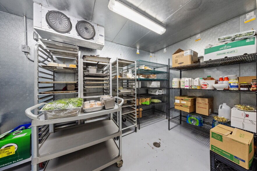 More Photos Of 553 California Ave, Boulder City Restaurant For Sale