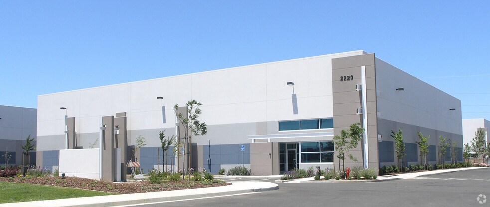 More Photos Of 2220 Cordelia Rd, Fairfield Warehouse For Lease