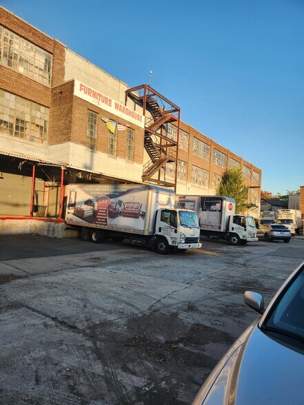 More Photos Of 3035 Richmond Ter, Staten Island Warehouse For Sale