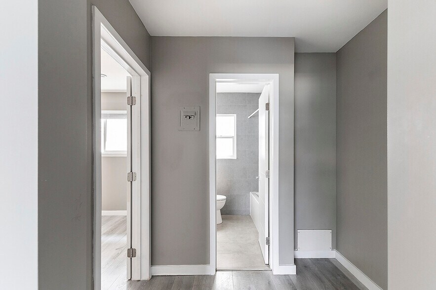 More Photos Of 400 S Mariposa Ave, Los Angeles Apartments For Sale