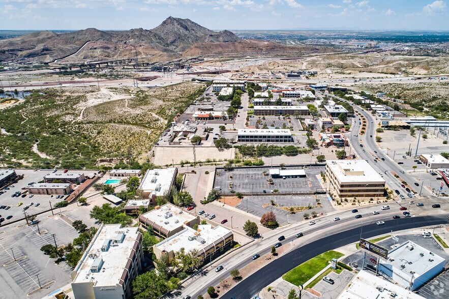 More Photos Of 4171 N Mesa St, El Paso Medical For Lease