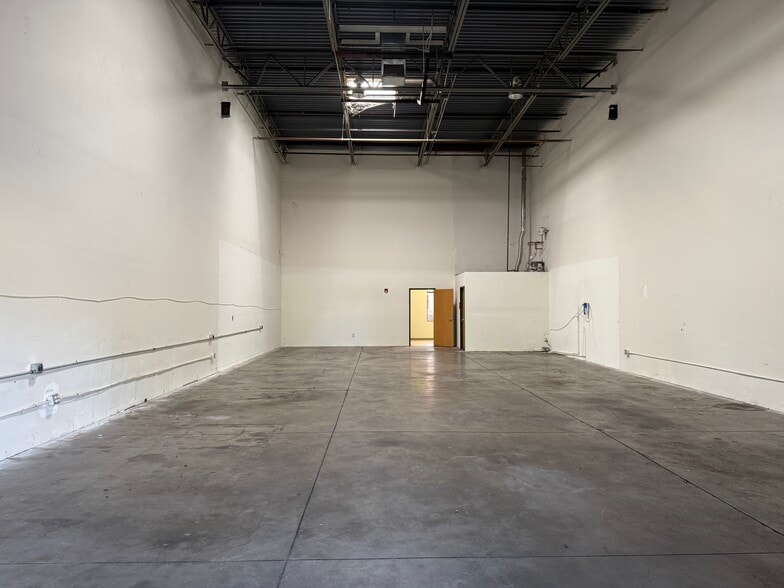 More Photos Of 500-600 N Bullard Ave, Goodyear Unknown For Lease