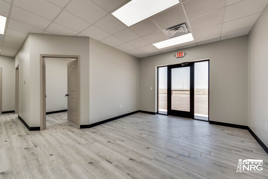 More Photos Of 2945 I-20, Stanton Warehouse For Lease
