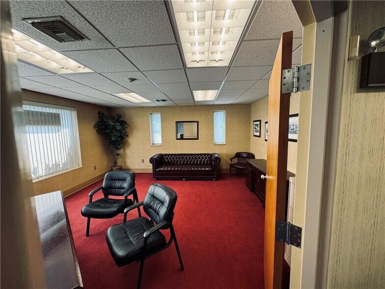 More Photos Of 292 Waterman Ave, Smithfield Office For Sale