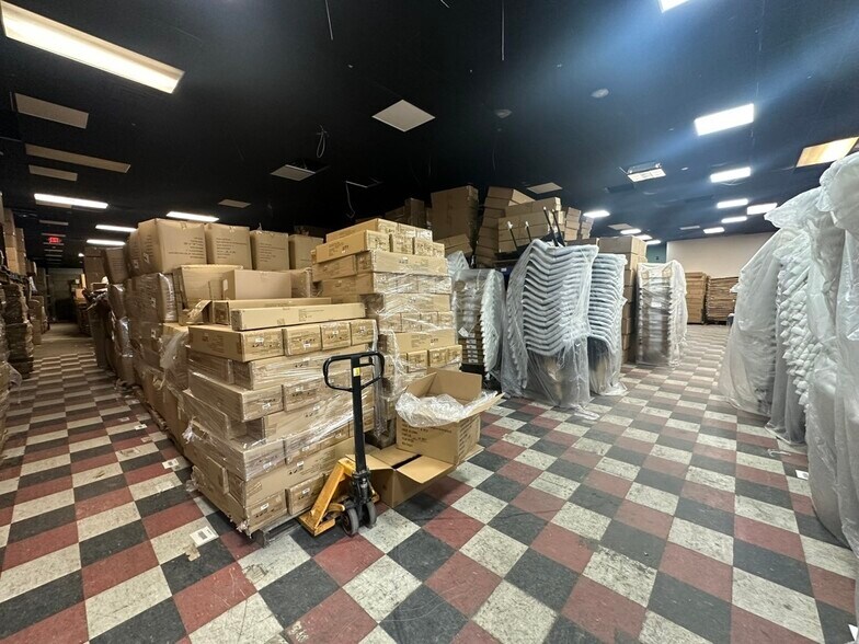 More Photos Of 2335 Union Rd, Cheektowaga Distribution For Sale