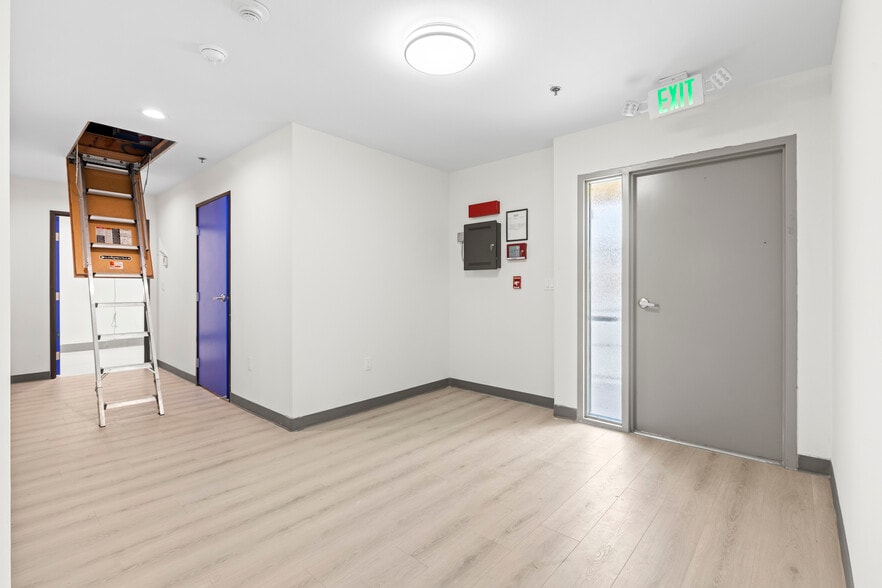More Photos Of 208 W Fairview Ave, San Gabriel Schools For Lease