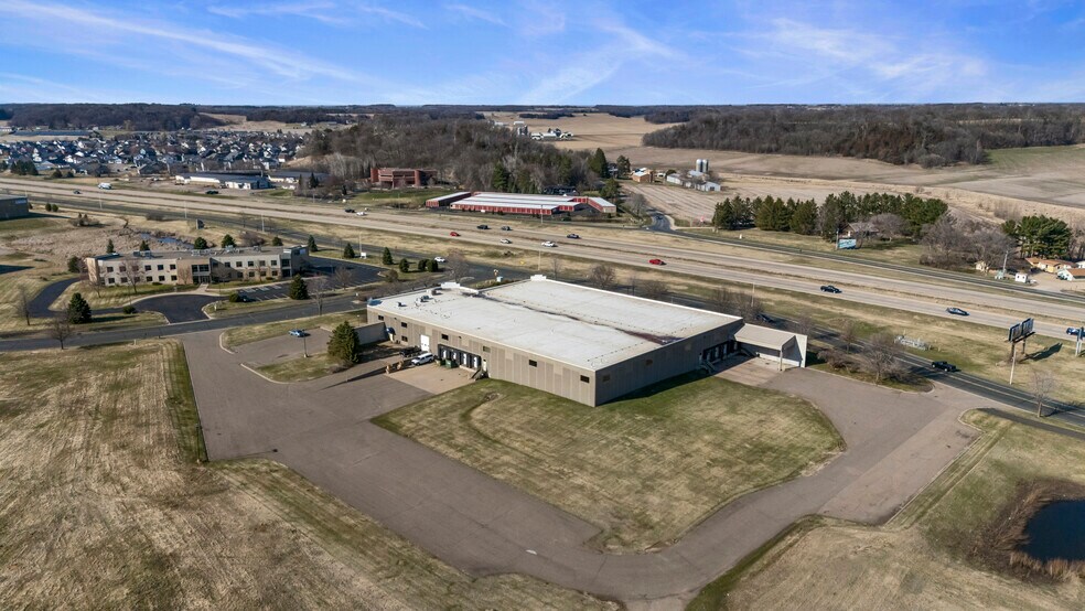 More Photos Of 610 Whitetail Blvd, River Falls Warehouse For Lease