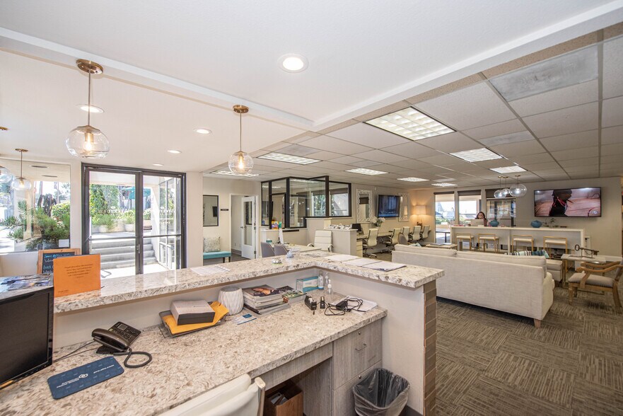 More Photos Of 1312 Camino Del Mar, Del Mar Office For Lease