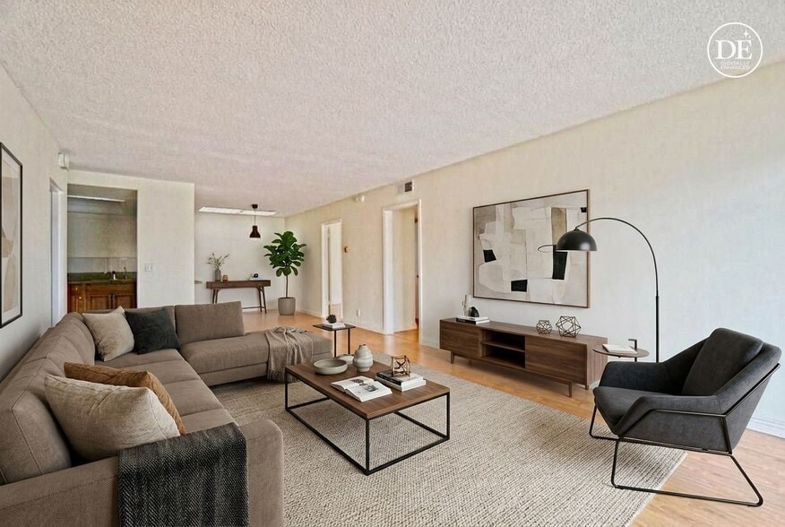 More Photos Of 933 New Depot St, Los Angeles Apartments For Sale
