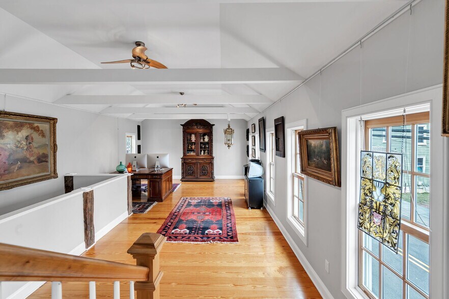 More Photos Of 137 Stockton St, Hightstown Flex For Sale