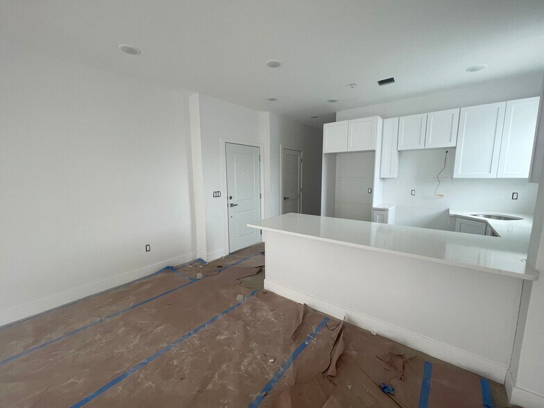 More Photos Of 514 39th St, Union City Apartments For Sale