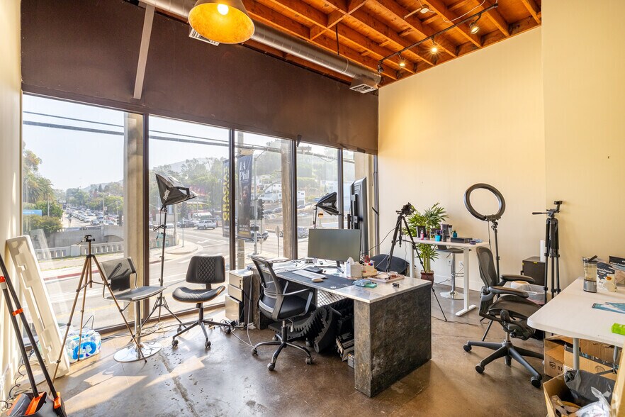 More Photos Of 3211 Cahuenga Blvd W, Los Angeles Loft Creative Space For Sale