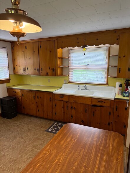 More Photos Of 50 Kirkendall Ave, Shavertown Flex For Sale