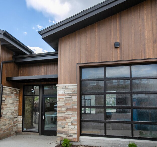 More Photos Of , Kamas Office For Sale