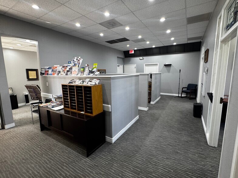 More Photos Of 299 Shadow Mountain Dr, El Paso Medical For Sale