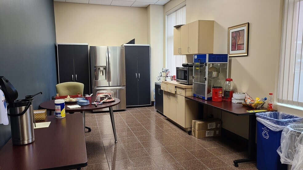 More Photos Of 200 Washington St, Wausau Office For Sale