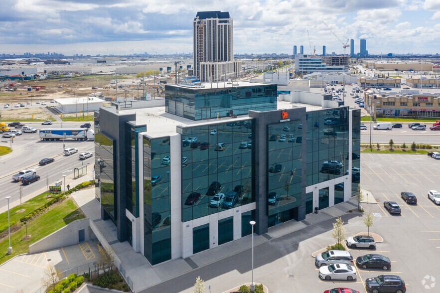 More Photos Of 3100 Rutherford Rd, Vaughan Office For Sale