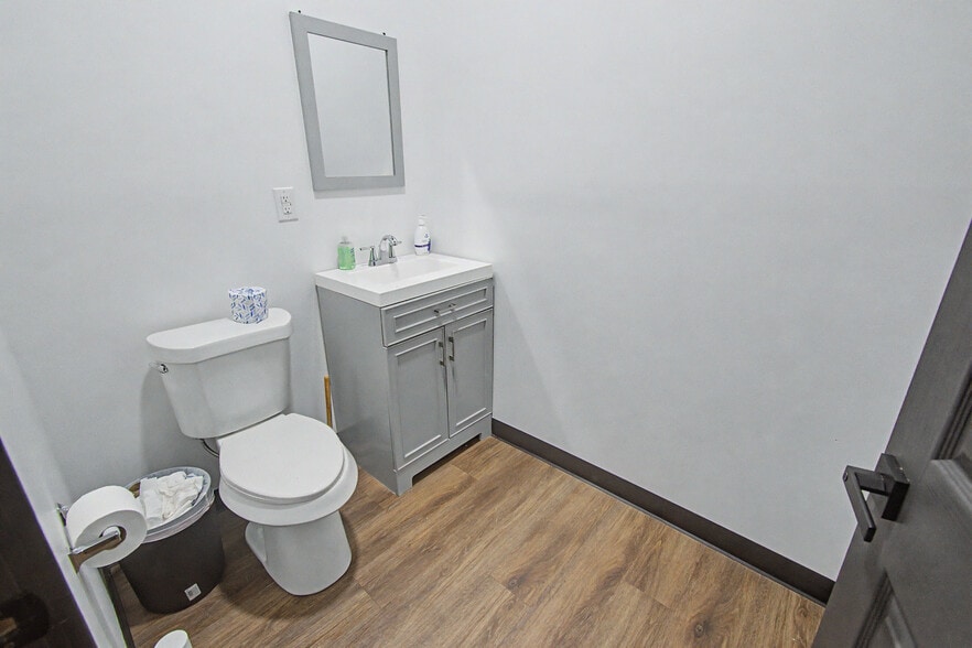 More Photos Of 3305 Chandler Rd, Muskogee Freestanding For Lease