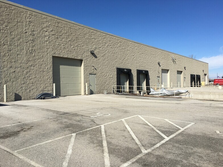 More Photos Of 4505-4515 S Taylor Dr, Sheboygan Flex For Sale