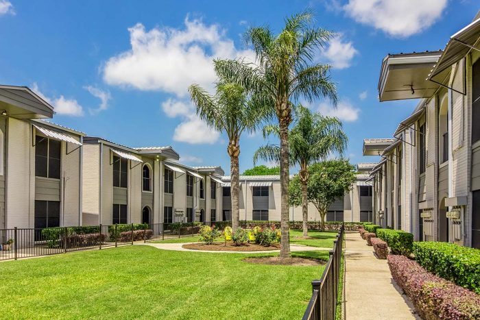 More Photos Of 7987 Bellfort St, Houston Apartments For Sale