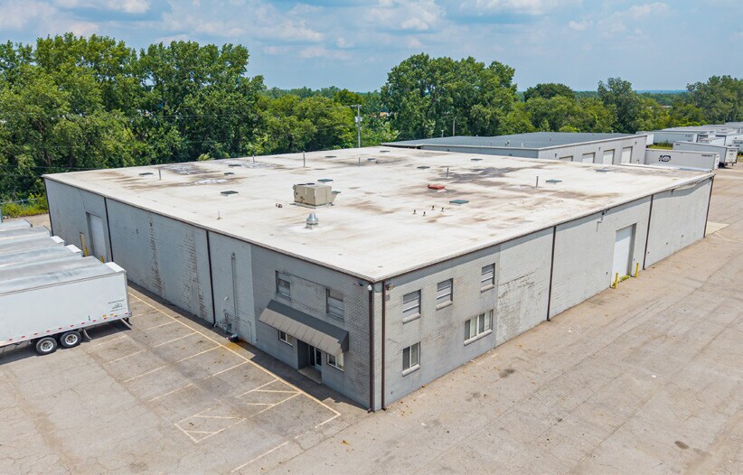 More Photos Of 1000 Joyce Ave, Columbus Unknown For Lease