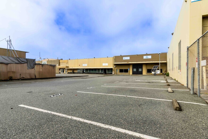 More Photos Of 610-690 Brannan St, San Francisco Warehouse For Lease