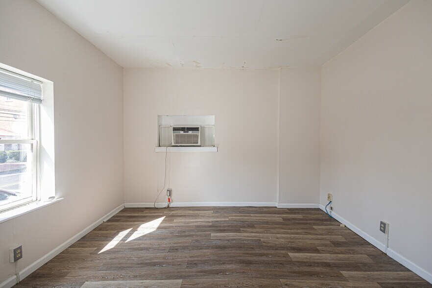 More Photos Of 215 High St, Mount Holly Office Residential For Lease