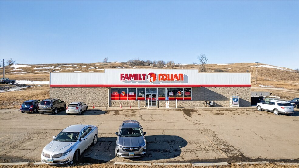 Primary Photo Of 1346 W Main St, Valley City Freestanding For Sale
