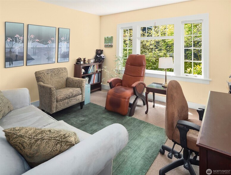 More Photos Of 2012 65th St, Seattle Office For Sale