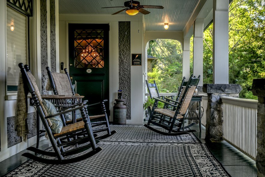 More Photos Of 288 Montford Ave, Asheville Hospitality For Sale