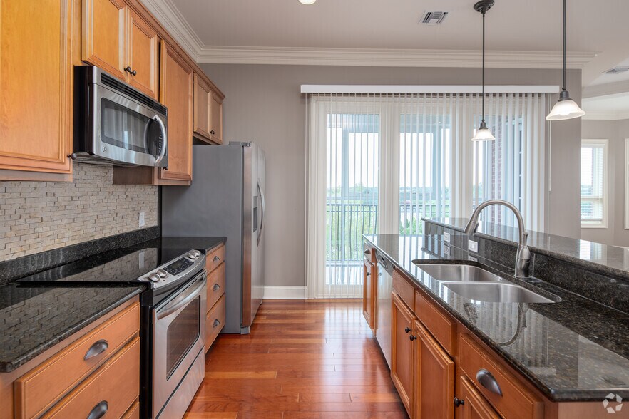 More Photos Of 820 N Thompson Ln, Murfreesboro Apartments For Sale