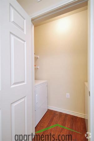 More Photos Of Mooreview Pky @ Loudoun County Pky, Ashburn Unknown For Lease