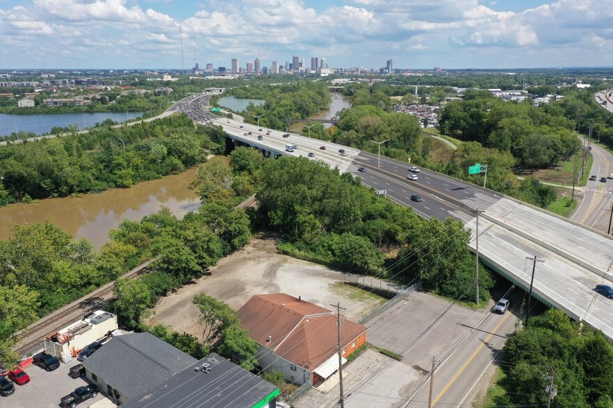 More Photos Of 2162 McKinley Ave, Columbus Warehouse For Sale