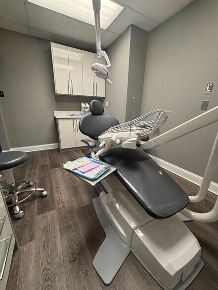 More Photos Of 216 Stelton Rd, Piscataway Medical For Sale