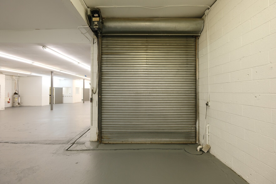 More Photos Of 30 W Price St, Linden Flex For Sale