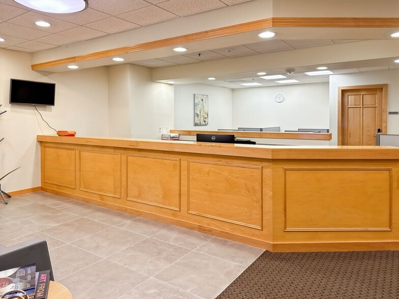 More Photos Of 7201 Wisconsin Ave, Bethesda Coworking Space