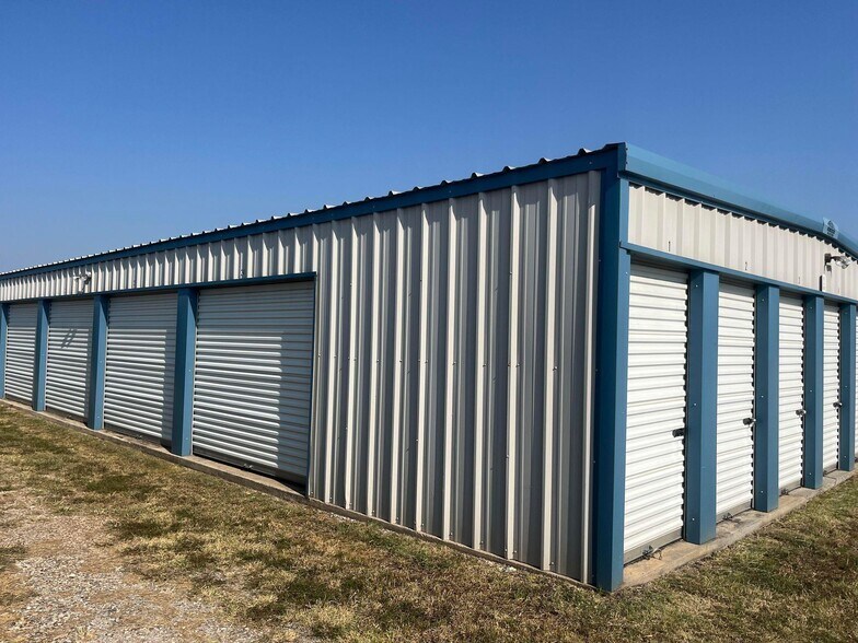 More Photos Of TBD FM 815, Trenton Self Storage For Sale