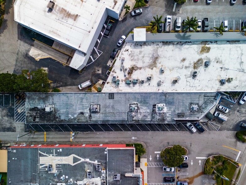 More Photos Of 14951 S Dixie Hwy, Palmetto Bay Freestanding For Sale