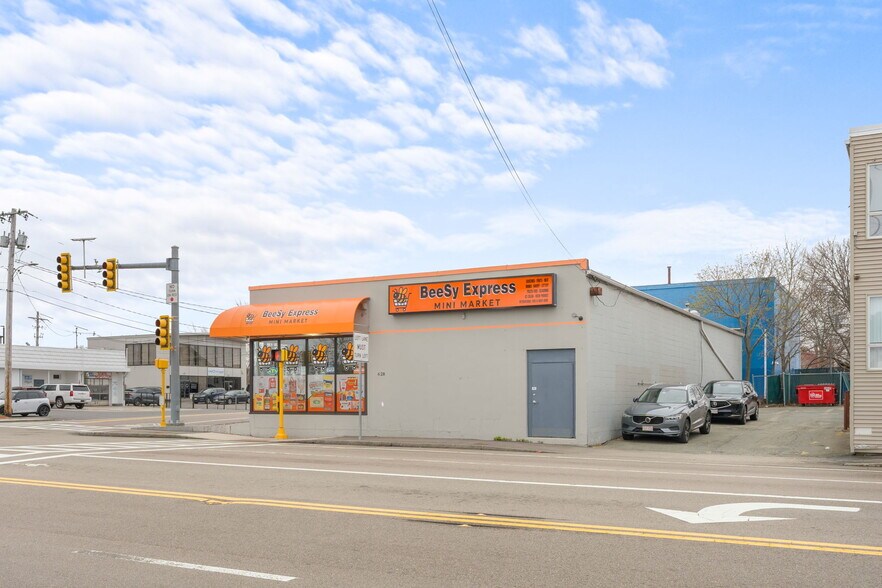 More Photos Of 628 Belmont St, Brockton Freestanding For Sale